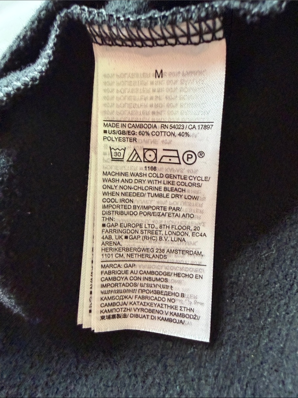 GAP Puff Sleve Black Crewneck Sweatshirt - Picture 12 of 14